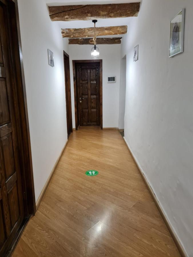 Guest House Shina Omalo Extérieur photo