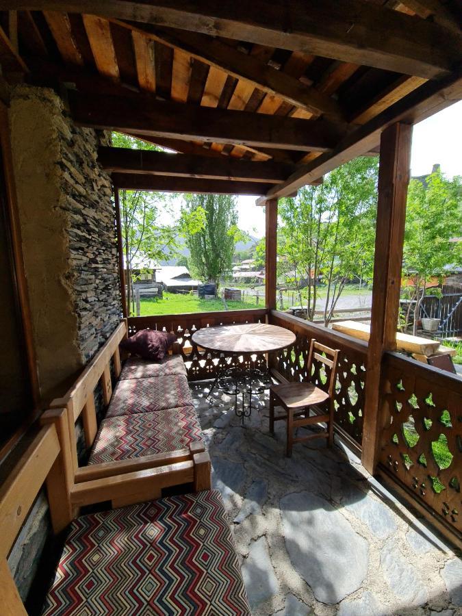 Guest House Shina Omalo Extérieur photo