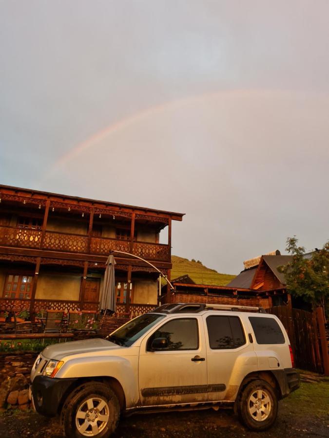 Guest House Shina Omalo Extérieur photo