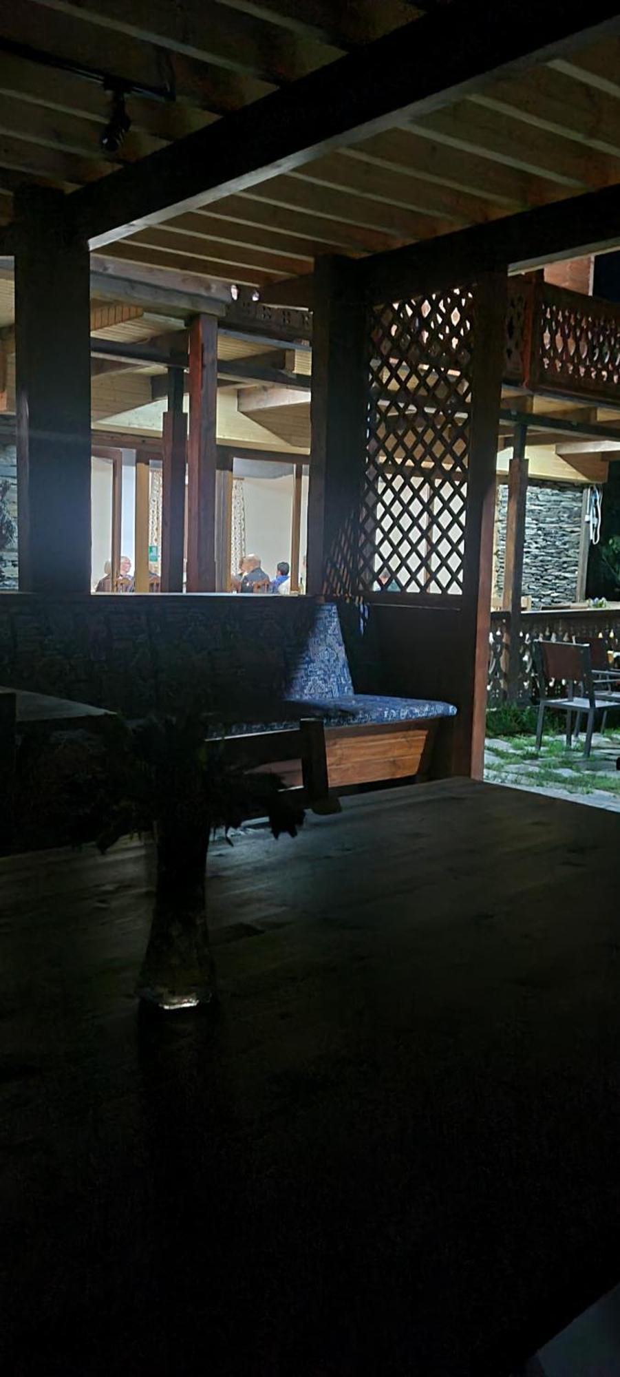 Guest House Shina Omalo Extérieur photo